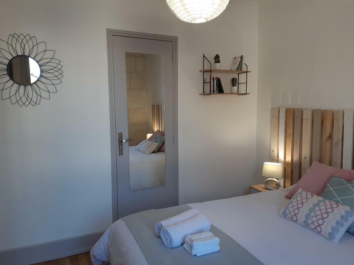 Le Vaillant, Appartement T2, Proche Gare, Hyper-Centre Et Marais, 1 A 2 Personnes, Wifi Bourges Buitenkant foto